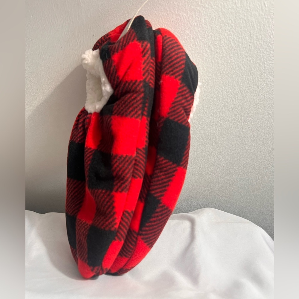 Fuzzy Slipper Socks - Size M/L